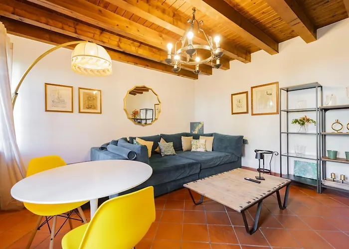 Giardino Di Corte شقة
