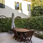 Appartement Giardino Di Corte By Reasy&busy Verona