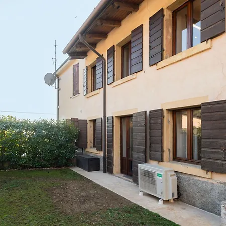 Giardino Di Corte * Verona